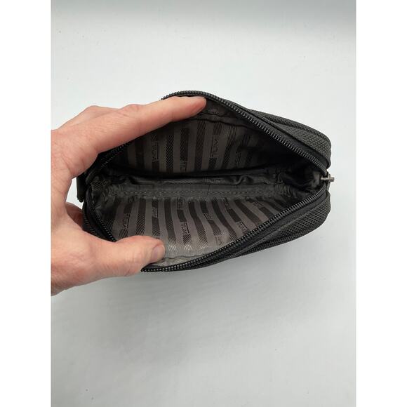 Tumi Small Black Zippered Travel Pouch - Picture 4 of 4